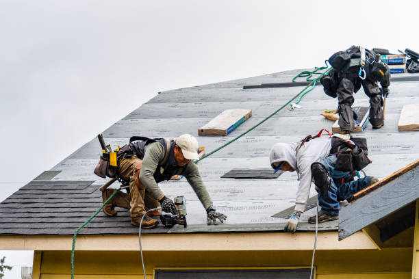 Professional Gutter Installation technician working in Ashtabula, OH
